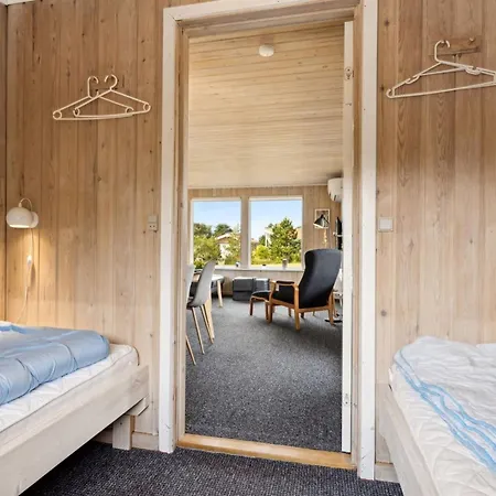 Semesterbostad Mirkka - 200m From The Sea By Interhome *