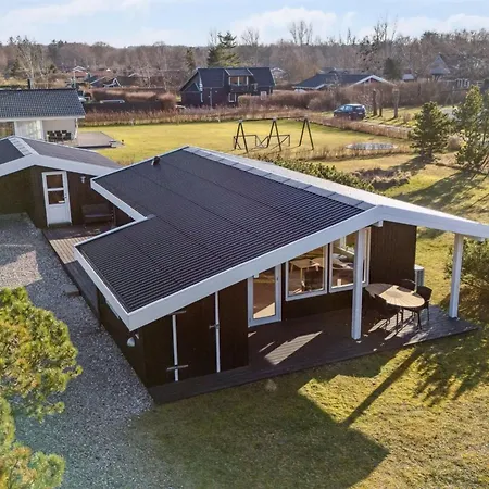Mirkka - 200m From The Sea By Interhome