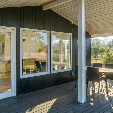 Semesterbostad Mirkka - 200m From The Sea By Interhome *